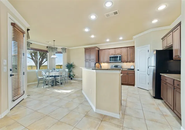Photo 3 of Sale Pending at 9201 Perimeter St, Denton, TX 76207 | MLS# 21357666 | Listing updated on 2026-09-21