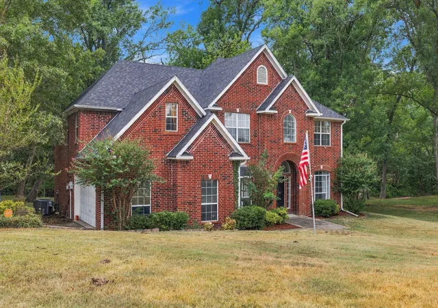 Photo 2 of Single family home for sale at 74 Meadow Hl Ln, Sherman, TX 75090 | MLS# 21360708 | Listing updated on 2026-09-15