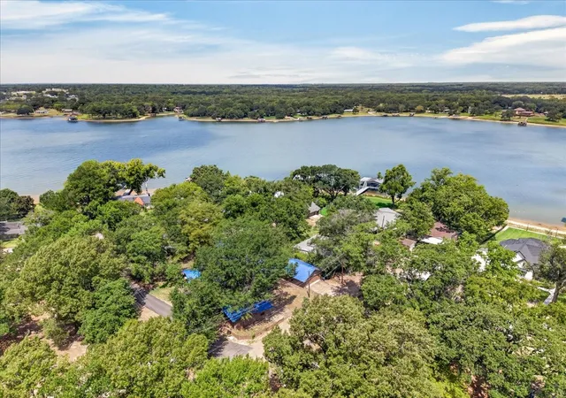 Photo 3 of Single family home for sale at 14131 Melody Ln, Malakoff, TX 75148 | MLS# 21360716 | Listing updated on 2026-09-19