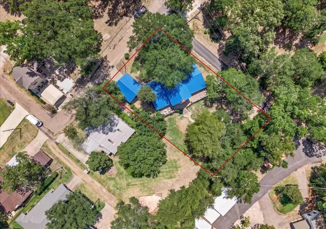 Photo 4 of Single family home for sale at 14131 Melody Ln, Malakoff, TX 75148 | MLS# 21360716 | Listing updated on 2026-09-19
