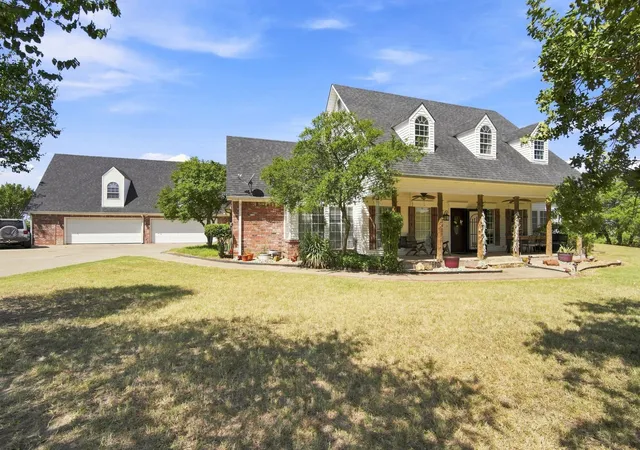 Photo 2 of Mansion for sale at 9732 Timber Trl, Scurry, TX 75158 | MLS# 21354804 | Listing updated on 2026-09-14