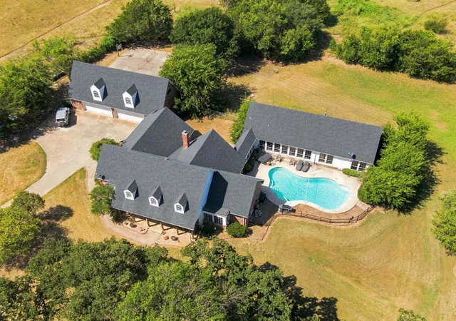 Photo 3 of Mansion for sale at 9732 Timber Trl, Scurry, TX 75158 | MLS# 21354804 | Listing updated on 2026-09-14