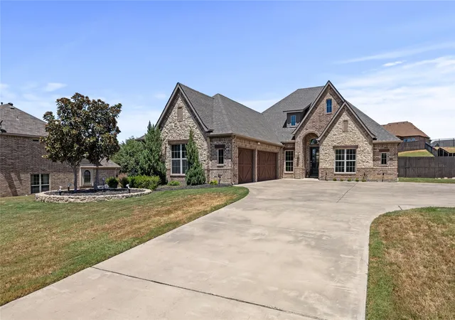Photo 2 of Single family home for sale at 5616 The Resort Blvd, Fort Worth, TX 76179 | MLS# 21359785 | Listing updated on 2026-09-14