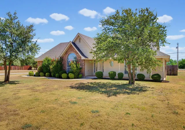 Photo 3 of Sale Pending at 201 Dollar Bill Dr, Abilene, TX 79602 | MLS# 21359530 | Listing updated on 2026-09-13