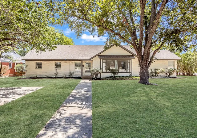 Photo 1 of Single family home for sale at 3909 Trail Lake Dr, Fort Worth, TX 76109 | MLS# 21360641 | Listing updated on 2026-09-13