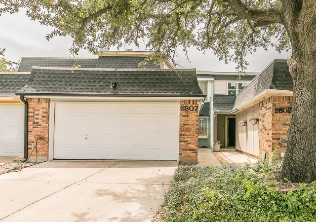 Photo 1 of Townhouse for sale at 2807 Summit View Dr, Bedford, TX 76021 | MLS# 21360953 | Listing updated on 2026-09-14