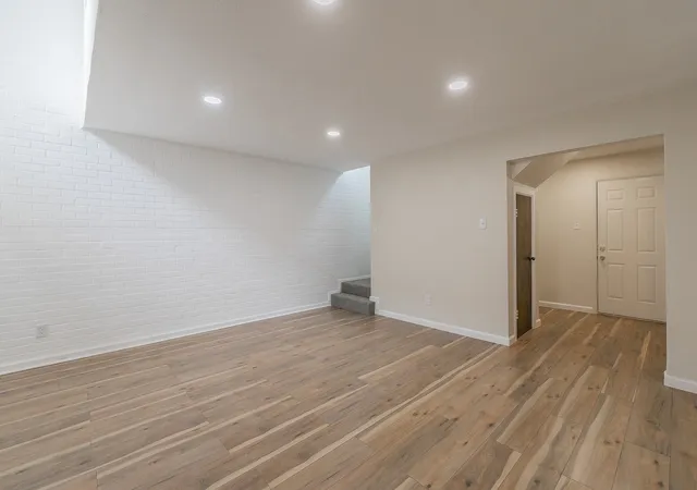 Photo 3 of Townhouse for sale at 2807 Summit View Dr, Bedford, TX 76021 | MLS# 21360953 | Listing updated on 2026-09-14