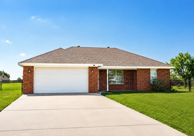 Single family home for sale at 708 Daniel Ct, Collinsville, TX 76233 | MLS# 21360965