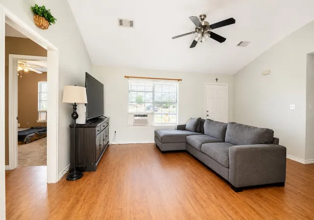 Photo 3 of Single family home for sale at 708 Daniel Ct, Collinsville, TX 76233 | MLS# 21360965 | Listing updated on 2026-09-09