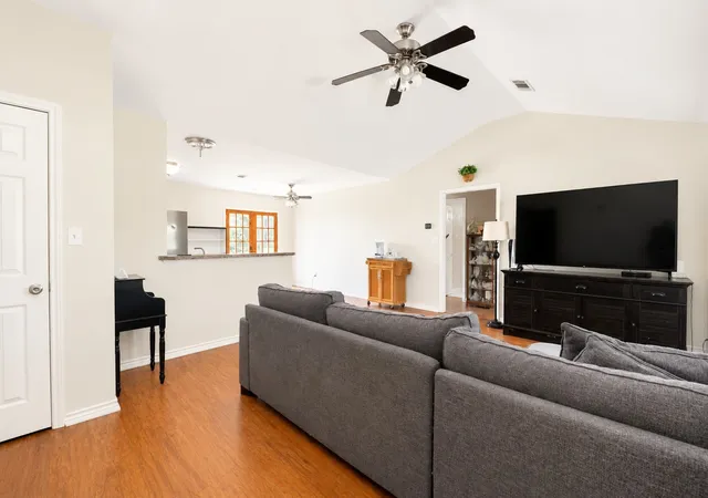 Photo 3 of Single family home for sale at 708 Daniel Ct, Collinsville, TX 76233 | MLS# 21360965 | Listing updated on 2026-09-09