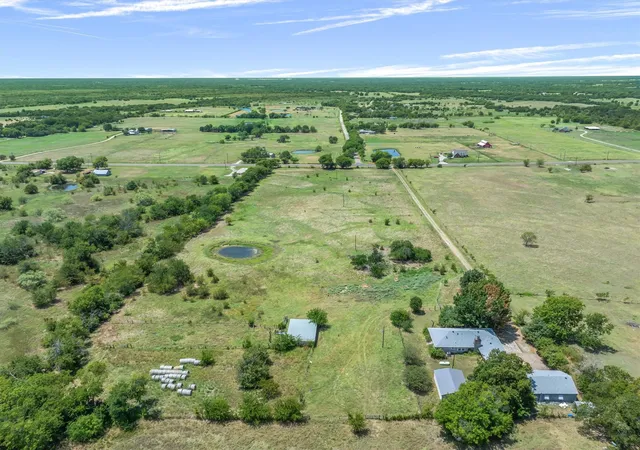 Photo 3 of Single family home for sale at 1867 Fm 513 S, Campbell, TX 75422 | MLS# 21360909 | Listing updated on 2026-09-29
