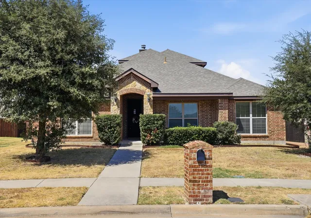 Photo 1 of Single family home for sale at 115 Blue Quail Rd, Red Oak, TX 75154 | MLS# 21359274 | Listing updated on 2026-09-17