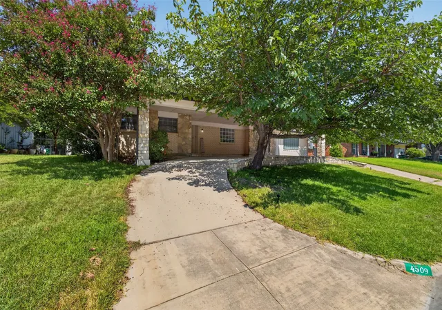 Photo 3 of Single family home for sale at 4509 Starlight Dr, Haltom City, TX 76117 | MLS# 21360810 | Listing updated on 2026-09-11