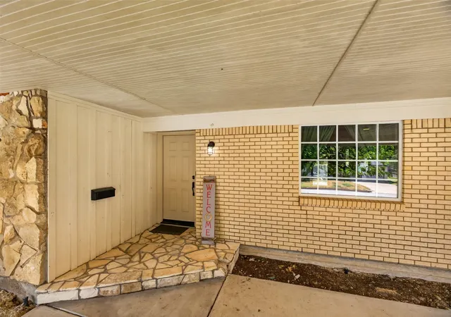 Photo 3 of Single family home for sale at 4509 Starlight Dr, Haltom City, TX 76117 | MLS# 21360810 | Listing updated on 2026-10-02