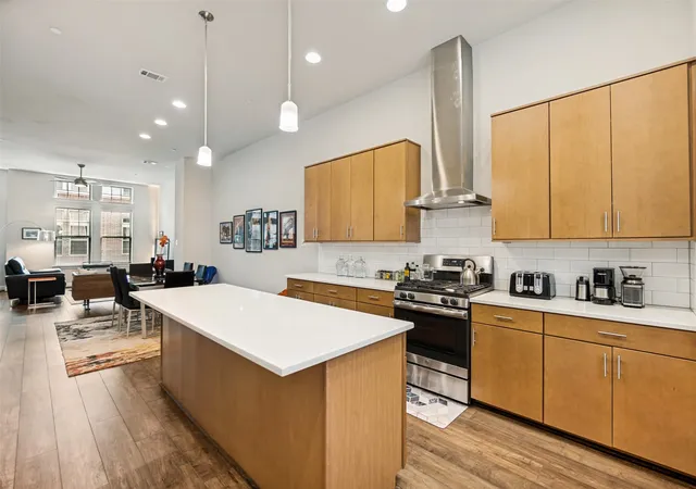 Photo 2 of Single family home for sale at 1380 Branchwood Pl, Dallas, TX 75215 | MLS# 21218621 | Listing updated on 2026-09-15