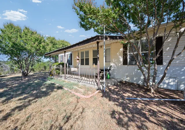 Photo 3 of Manufactured home for sale at 365 Dusty Trl, Mineral Wells, TX 76067 | MLS# 21360480 | Listing updated on 2026-09-09