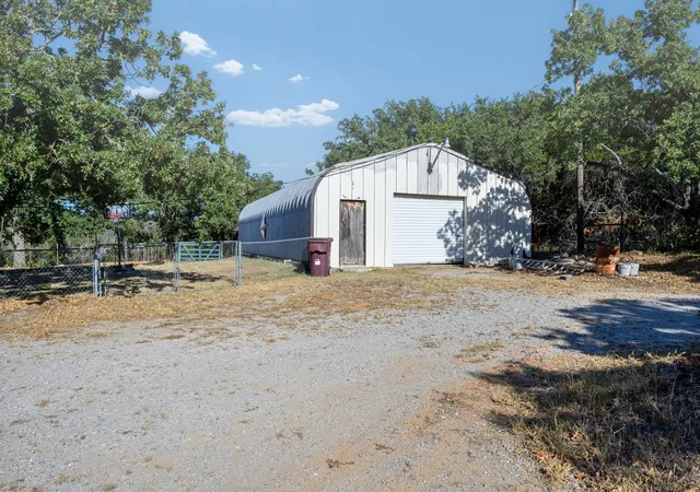 Photo 4 of Manufactured home for sale at 365 Dusty Trl, Mineral Wells, TX 76067 | MLS# 21360480 | Listing updated on 2026-09-09