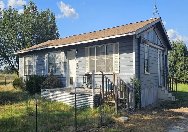 Photo 1 of Single family home for sale at 4593 State Hwy 110, Grand Saline, TX 75140 | MLS# 21361292 | Listing updated on 2026-09-11
