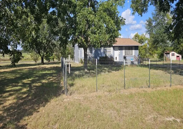 Photo 3 of Single family home for sale at 4593 State Hwy 110, Grand Saline, TX 75140 | MLS# 21361292 | Listing updated on 2026-09-11