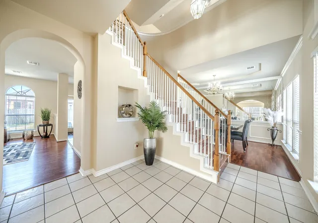 Photo 4 of Single family home for sale at 1511 Brighton Dr, Mansfield, TX 76063 | MLS# 21360503 | Listing updated on 2026-10-04