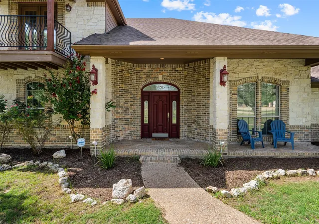 Photo 2 of Single family home for sale at 2285 Austin Hines Dr, China Spring, TX 76633 | MLS# 21360999 | Listing updated on 2026-09-07