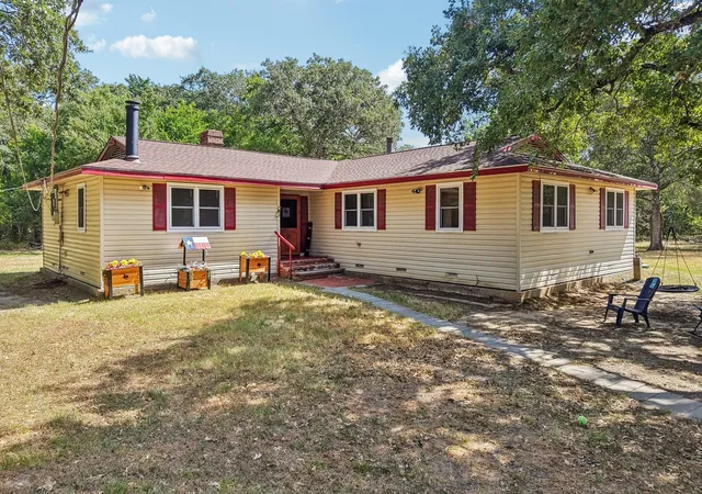 Photo 2 of Single family home for sale at 13110 County Road 4016, Kemp, TX 75143 | MLS# 21361405 | Listing updated on 2026-09-11