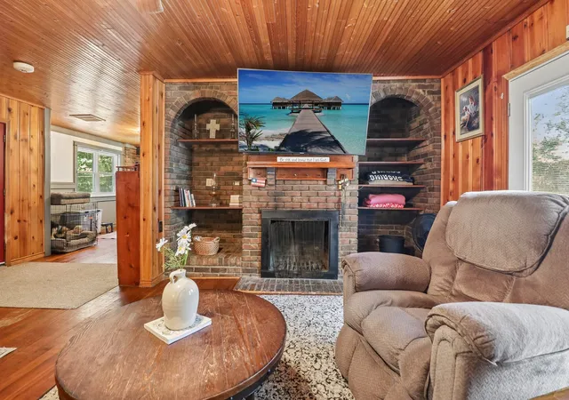 Photo 3 of Single family home for sale at 13110 County Road 4016, Kemp, TX 75143 | MLS# 21361405 | Listing updated on 2026-09-11
