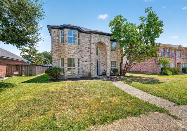 Photo 2 of Single family home for sale at 3402 Seabreeze Dr, Rowlett, TX 75088 | MLS# 21357849 | Listing updated on 2026-09-14