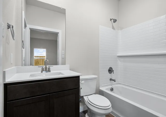 Photo 4 of Single family home for sale at 3921 Starry Night Cvs, Sherman, TX 75092 | MLS# 21361452 | Listing updated on 2026-09-11