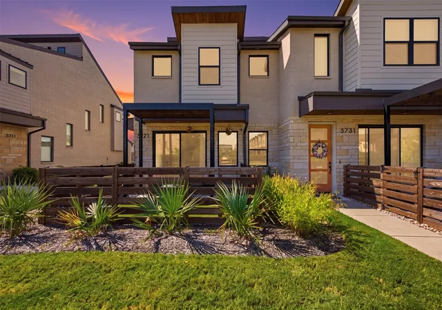 Townhouse for sale at 3721 Pine Leaf Ln, Prosper, TX 75078 | MLS# 21359041