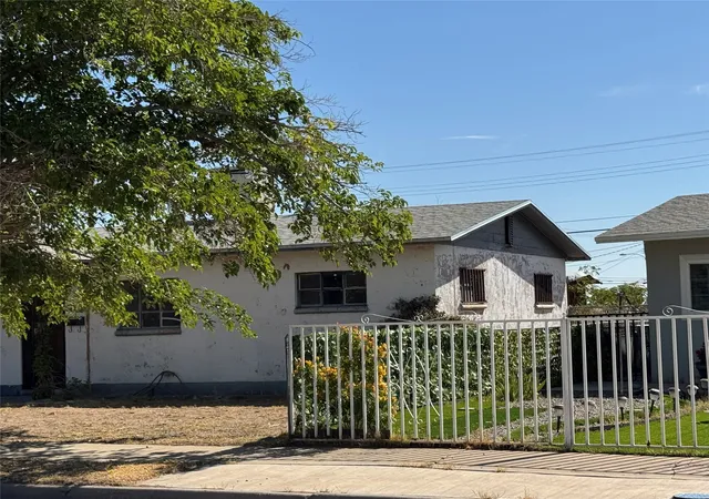 Photo 4 of Sale Pending at 8508 Mount Baldy Dr, El Paso, TX 79904 | MLS# 21361800 | Listing updated on 2026-09-14