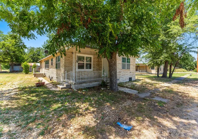 Photo 2 of Single family home for sale at 115 N College, Rosebud, TX 76570 | MLS# 21360958 | Listing updated on 2026-09-09