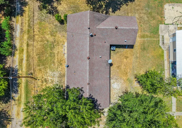Photo 35 of Single family home for sale at 115 N College, Rosebud, TX 76570 | MLS# 21360958 | Listing updated on 2026-09-09
