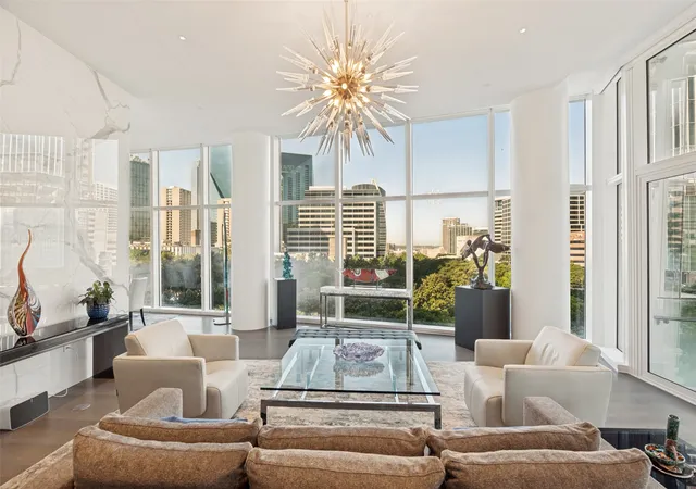Condo for sale at 1918 Olive St #401, Dallas, TX 75201 | MLS# 21349781