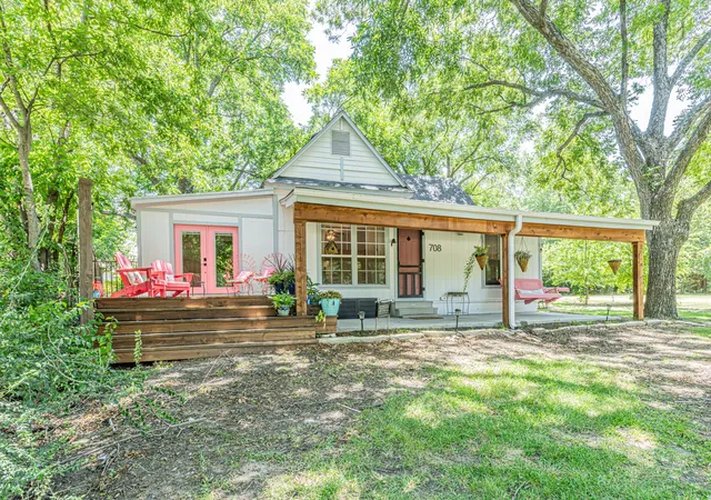Photo 1 of Single family home for sale at 708 Lakeshore Dr, Little Elm, TX 75068 | MLS# 21360811 | Listing updated on 2026-09-12