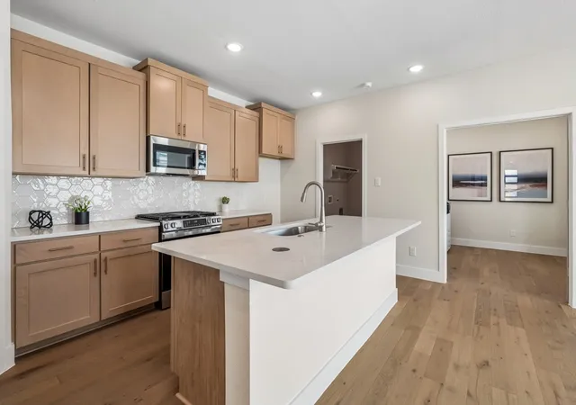Photo 3 of Townhouse for sale at 7146 Lathrop Ln, Frisco, TX 75033 | MLS# 21362010 | Listing updated on 2026-09-10