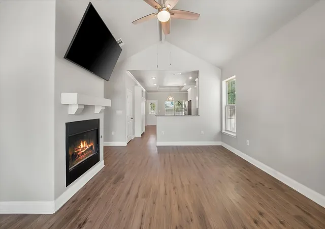 Photo 4 of Sale Pending at 6013 Se County Road 3050, Corsicana, TX 75109 | MLS# 21361778 | Listing updated on 2026-09-12
