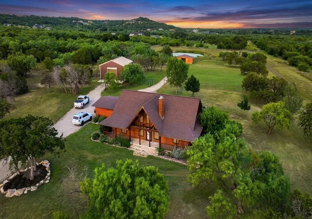 Single family home for sale at 1222 Canyon Wren Loop, Graford, TX 76449 | MLS# 21348927