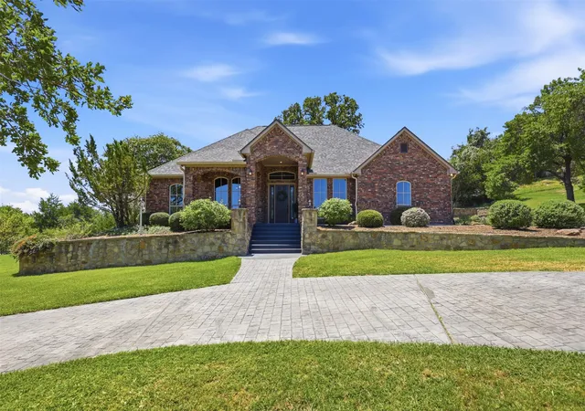 Photo 1 of Single family home for sale at 2010 Woodland Hills Ln, Weatherford, TX 76087 | MLS# 21349376 | Listing updated on 2026-10-03