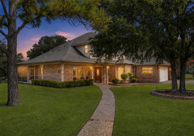 Photo 1 of Single family home for sale at 6402 Parlange Ct, Granbury, TX 76049 | MLS# 21361033 | Listing updated on 2026-09-12