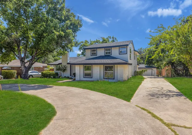 Photo 1 of Single family home for sale at 1820 Cedar Crest Blvd, Dallas, TX 75203 | MLS# 21357952 | Listing updated on 2026-09-08