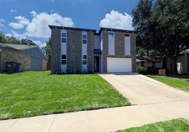 Photo 1 of Single family home for sale at 524 Windsor Dr, Allen, TX 75002 | MLS# 21361927 | Listing updated on 2026-09-08