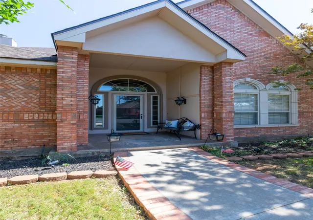 Photo 3 of Single family home for sale at 4 Mesa Rdg, Abilene, TX 79606 | MLS# 21357426 | Listing updated on 2026-10-05