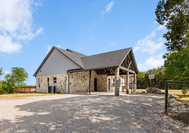 Photo 3 of Single family home for sale at 778 Rivercrest Rd, Valley Mills, TX 76689 | MLS# 21361834 | Listing updated on 2026-09-25