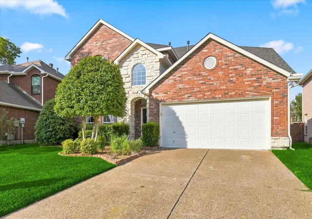 Photo 1 of Single family home for sale at 613 Bella Vista Dr, Coppell, TX 75019 | MLS# 21362225 | Listing updated on 2026-09-29