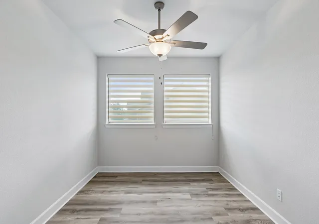Photo 4 of Single family home for sale at 2501 Collier St, Mansfield, TX 76063 | MLS# 21362316 | Listing updated on 2026-09-14