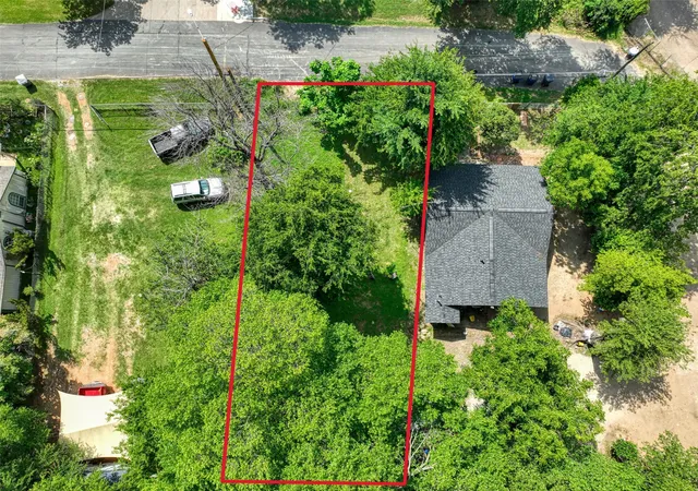 Photo 1 of Land for sale at 3907 Agnes St, Dallas, TX 75210 | MLS# 21362414 | Listing updated on 2026-09-14