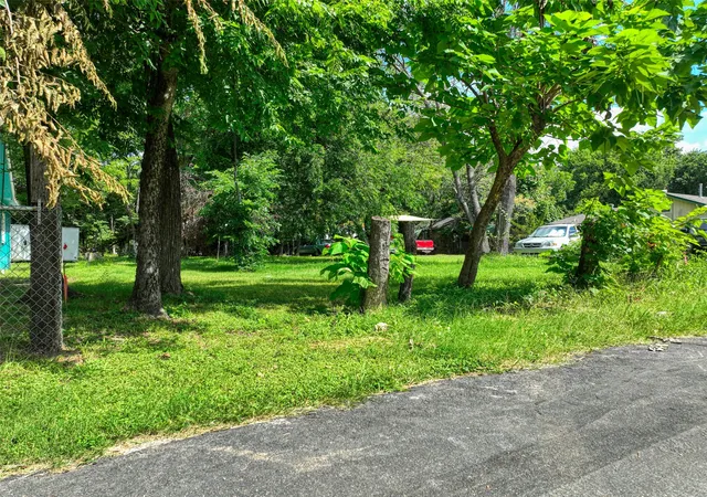 Photo 3 of Land for sale at 3907 Agnes St, Dallas, TX 75210 | MLS# 21362414 | Listing updated on 2026-09-14