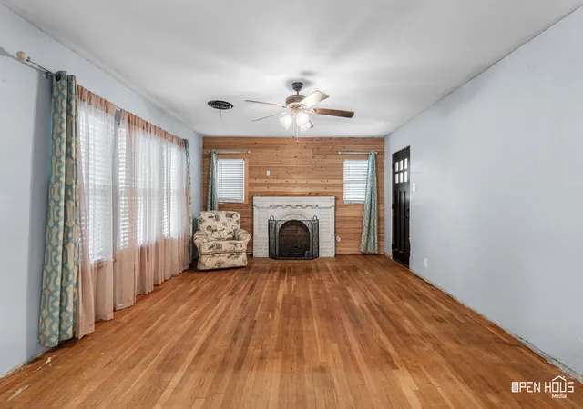 Photo 3 of Single family home for sale at 206 E Summit Ave, Electra, TX 76360 | MLS# 21362561 | Listing updated on 2026-09-12