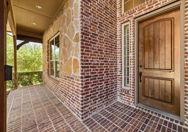 Photo 3 of Single family home for sale at 4604 Golden Mew Dr, Carrollton, TX 75010 | MLS# 21362520 | Listing updated on 2026-09-13
